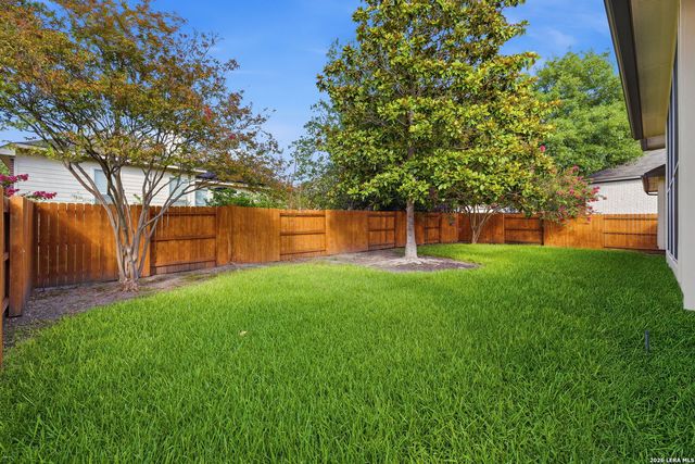 108 SHADOW MOUNTAIN DR, Cibolo, TX 78108