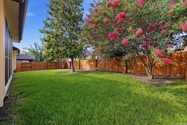 108 SHADOW MOUNTAIN DR, Cibolo, TX 78108