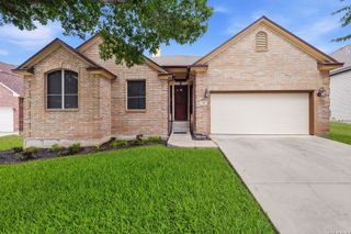 108 SHADOW MOUNTAIN DR, Cibolo, TX 78108