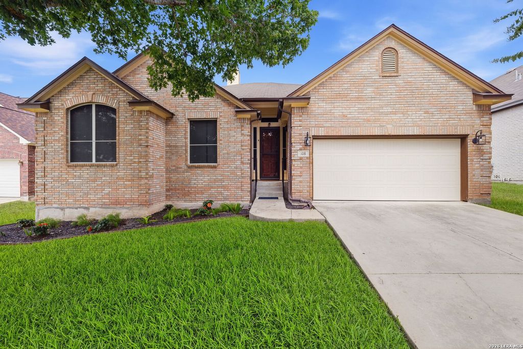 108 SHADOW MOUNTAIN DR, Cibolo, TX 78108