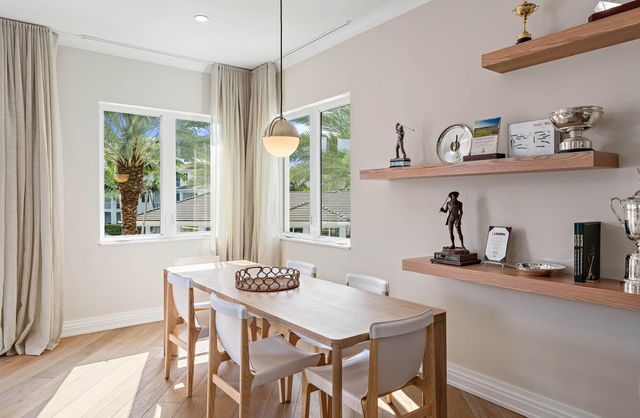 106 Water Club Court N, North Palm Beach, FL 33408