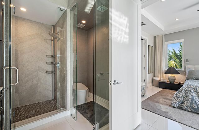 106 Water Club Court N, North Palm Beach, FL 33408