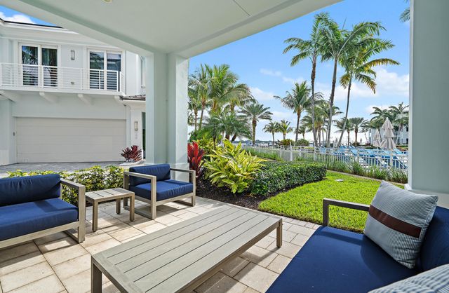 106 Water Club Court N, North Palm Beach, FL 33408