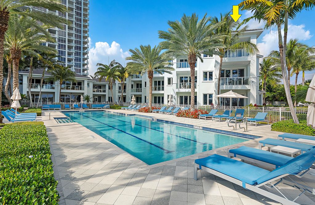 106 Water Club Court N, North Palm Beach, FL 33408