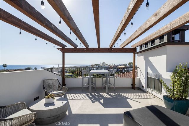 420 De Sola Terrace, Corona Del Mar, CA 92625