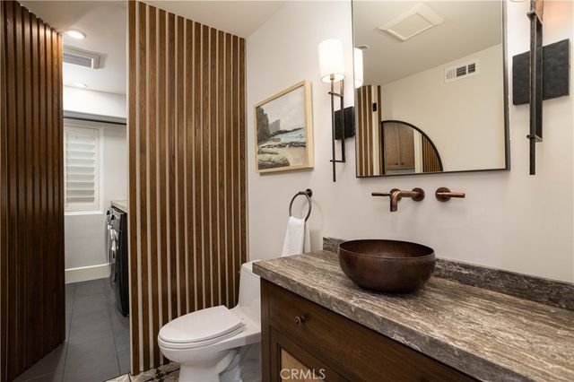 420 De Sola Terrace, Corona Del Mar, CA 92625