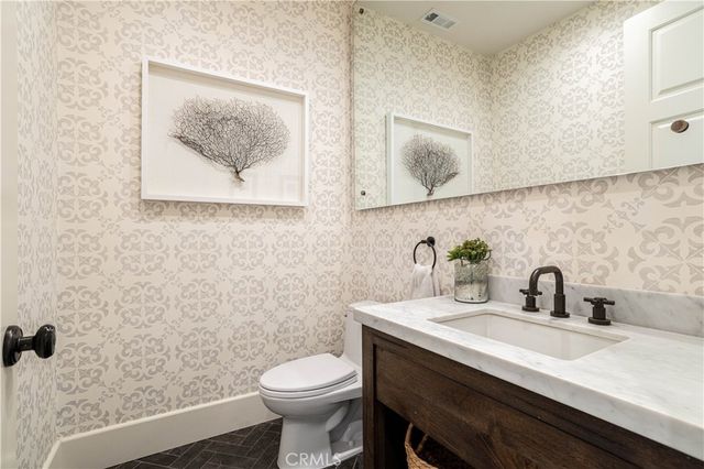 420 De Sola Terrace, Corona Del Mar, CA 92625