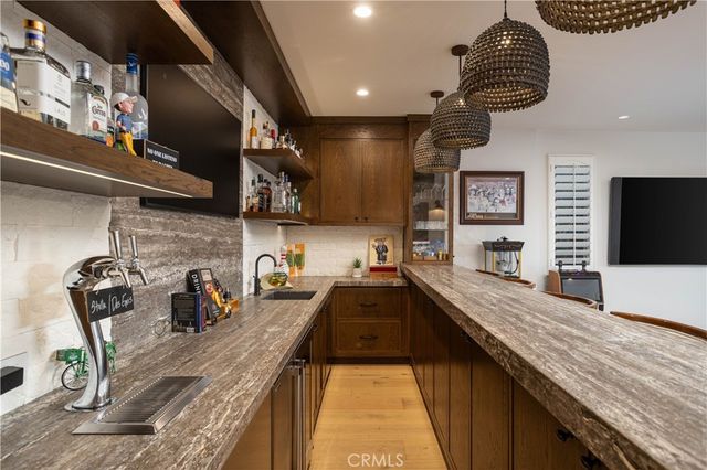420 De Sola Terrace, Corona Del Mar, CA 92625