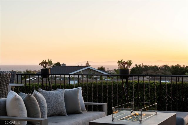 420 De Sola Terrace, Corona Del Mar, CA 92625