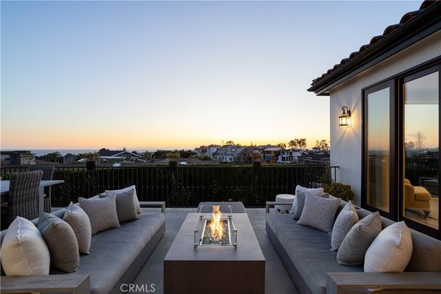 420 De Sola Terrace, Corona Del Mar, CA 92625
