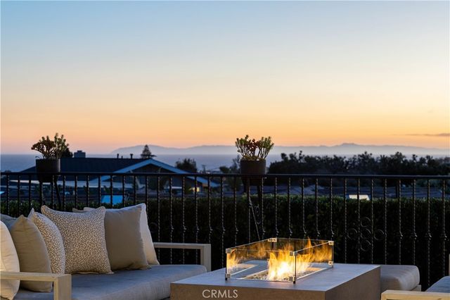 420 De Sola Terrace, Corona Del Mar, CA 92625