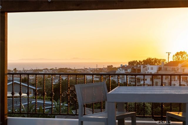 420 De Sola Terrace, Corona Del Mar, CA 92625