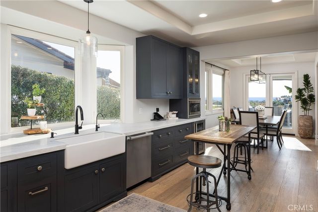 420 De Sola Terrace, Corona Del Mar, CA 92625
