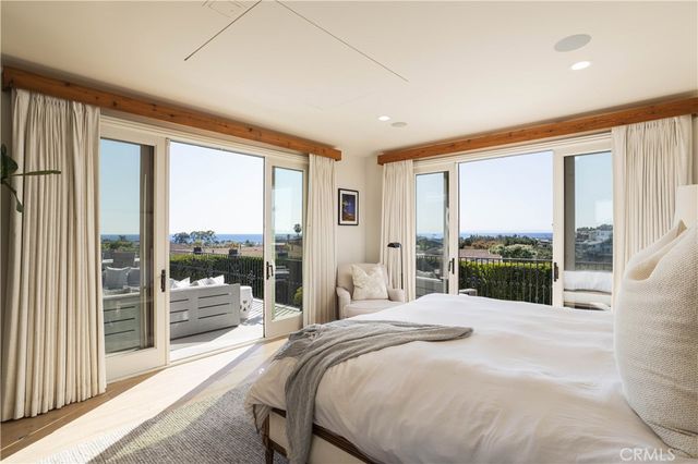 420 De Sola Terrace, Corona Del Mar, CA 92625