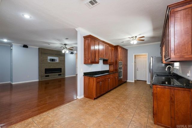 162 Ridgeland Drive, Maumelle, AR 72113