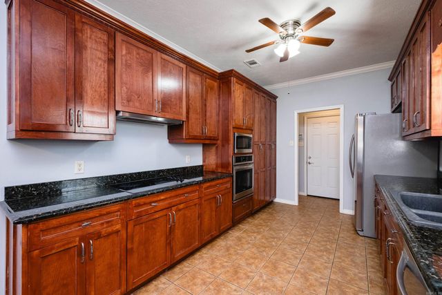 162 Ridgeland Drive, Maumelle, AR 72113