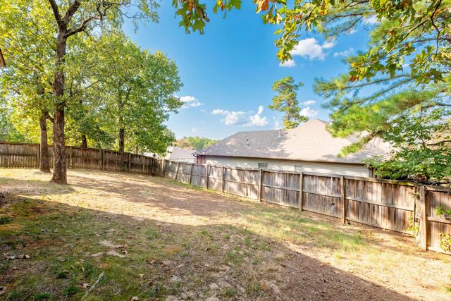 162 Ridgeland Drive, Maumelle, AR 72113