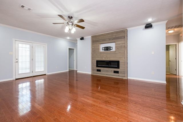 162 Ridgeland Drive, Maumelle, AR 72113