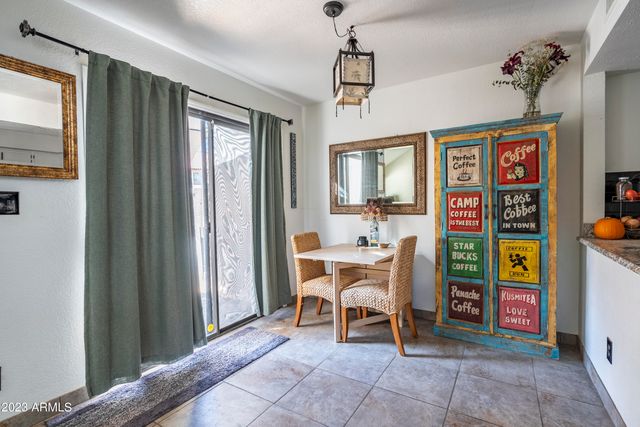 496 S SEAWYNDS Boulevard, Gilbert, AZ 85233