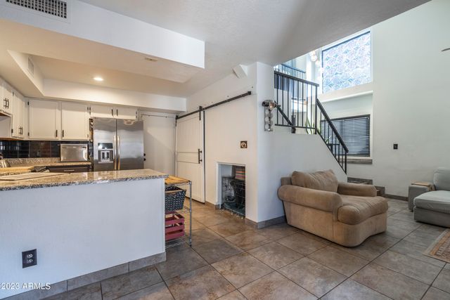 496 S SEAWYNDS Boulevard, Gilbert, AZ 85233
