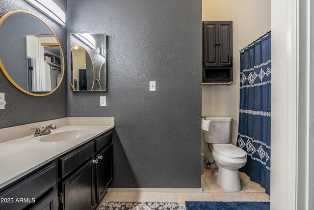 496 S SEAWYNDS Boulevard, Gilbert, AZ 85233