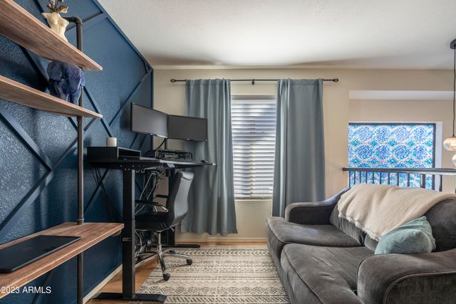 496 S SEAWYNDS Boulevard, Gilbert, AZ 85233