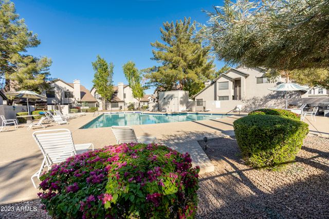 496 S SEAWYNDS Boulevard, Gilbert, AZ 85233