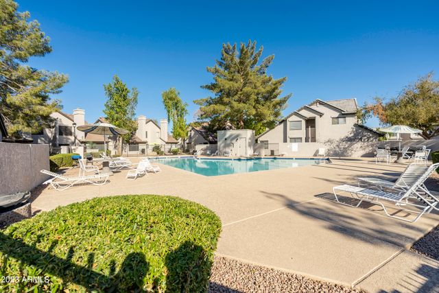 496 S SEAWYNDS Boulevard, Gilbert, AZ 85233
