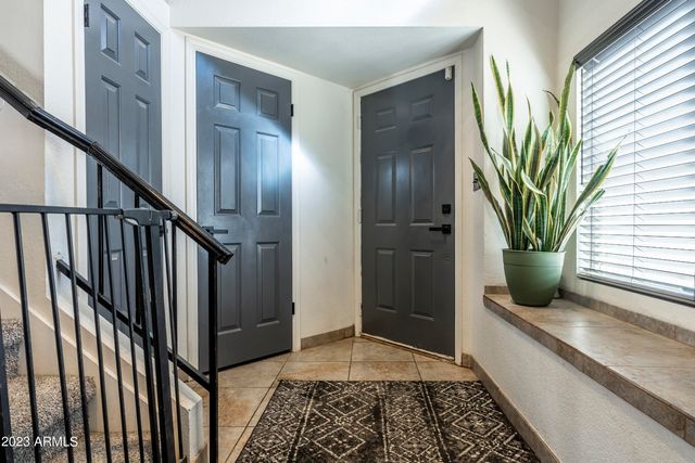 496 S SEAWYNDS Boulevard, Gilbert, AZ 85233