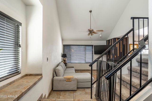496 S SEAWYNDS Boulevard, Gilbert, AZ 85233
