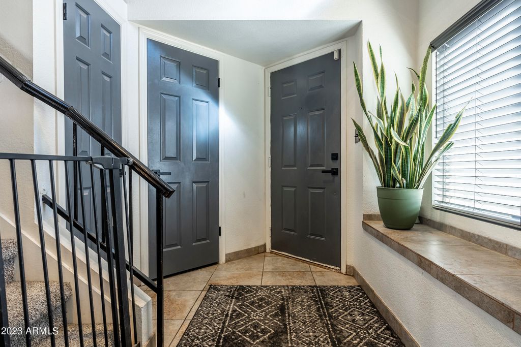 496 S SEAWYNDS Boulevard, Gilbert, AZ 85233 — photo 5