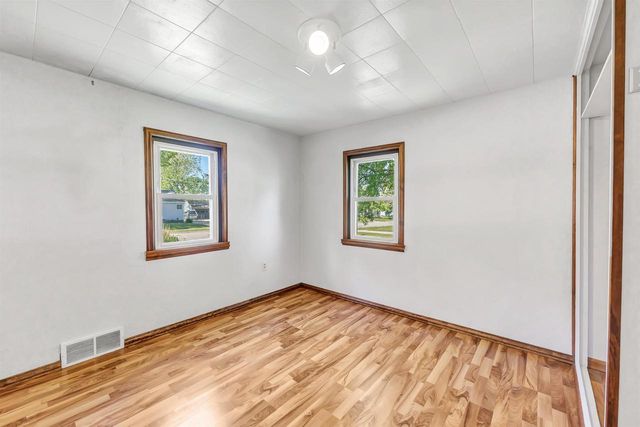 1528 7TH STREET, Green Bay, WI 54304