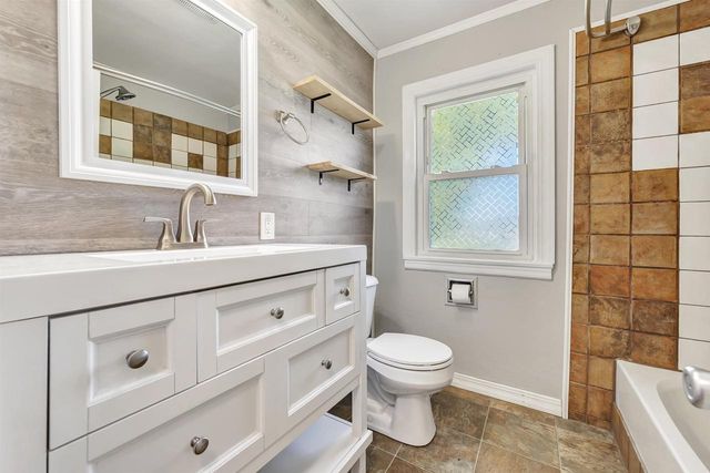 1528 7TH STREET, Green Bay, WI 54304