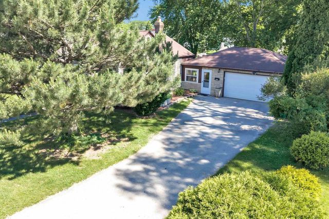 1528 7TH STREET, Green Bay, WI 54304