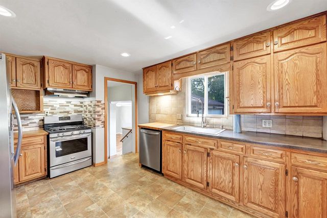 1528 7TH STREET, Green Bay, WI 54304