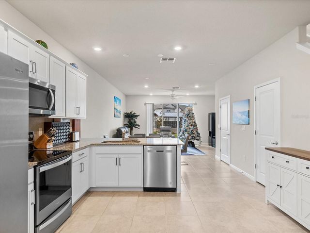 31428 AMBERVIEW BEND, Wesley Chapel, FL 33545