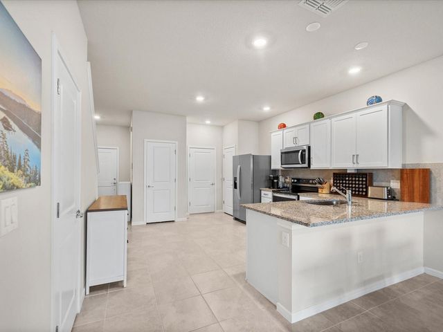 31428 AMBERVIEW BEND, Wesley Chapel, FL 33545