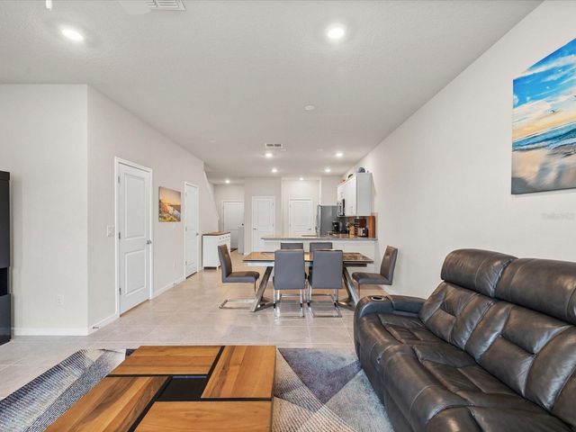 31428 AMBERVIEW BEND, Wesley Chapel, FL 33545