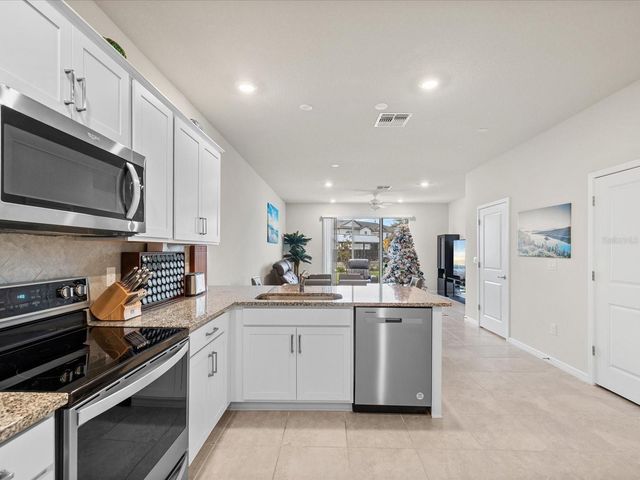 31428 AMBERVIEW BEND, Wesley Chapel, FL 33545