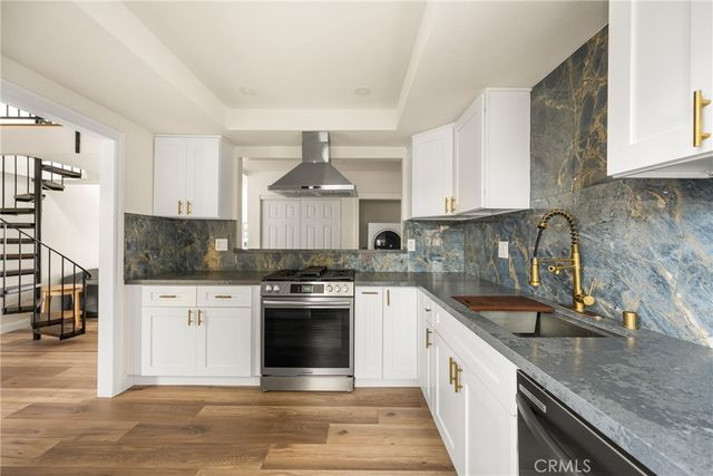 17110 Bluewater Lane, Huntington Beach, CA 92649