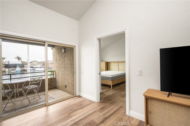 17110 Bluewater Lane, Huntington Beach, CA 92649