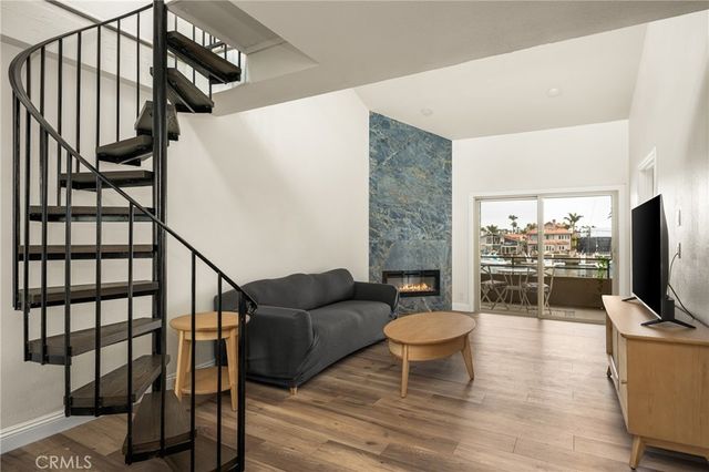 17110 Bluewater Lane, Huntington Beach, CA 92649