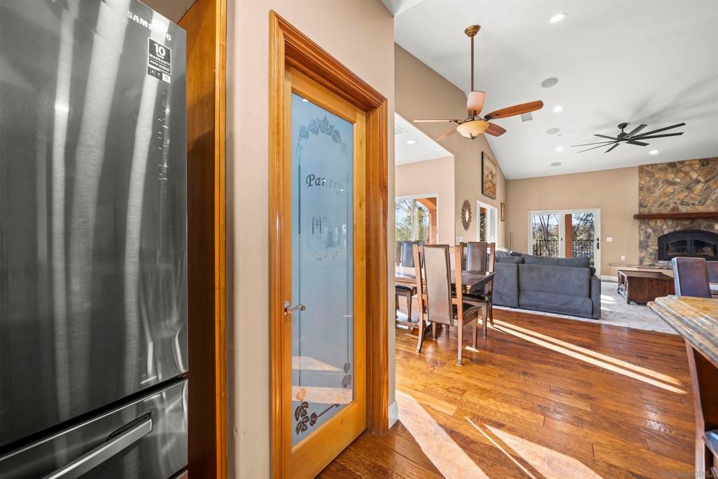 Image 18 of property listing at 16951 Old Coach Rd, Poway, CA 92064