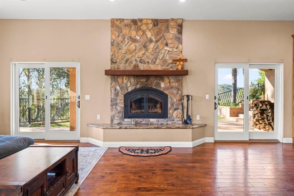 Image 24 of property listing at 16951 Old Coach Rd, Poway, CA 92064