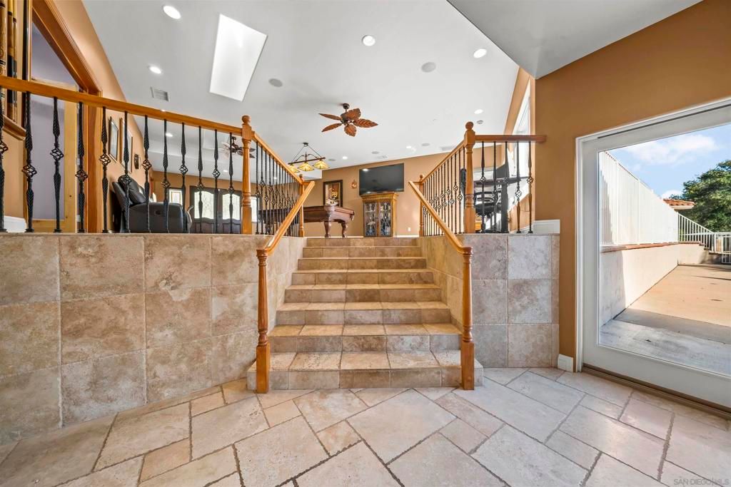 Image 25 of property listing at 16951 Old Coach Rd, Poway, CA 92064