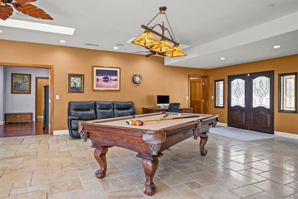 Image 27 of property listing at 16951 Old Coach Rd, Poway, CA 92064