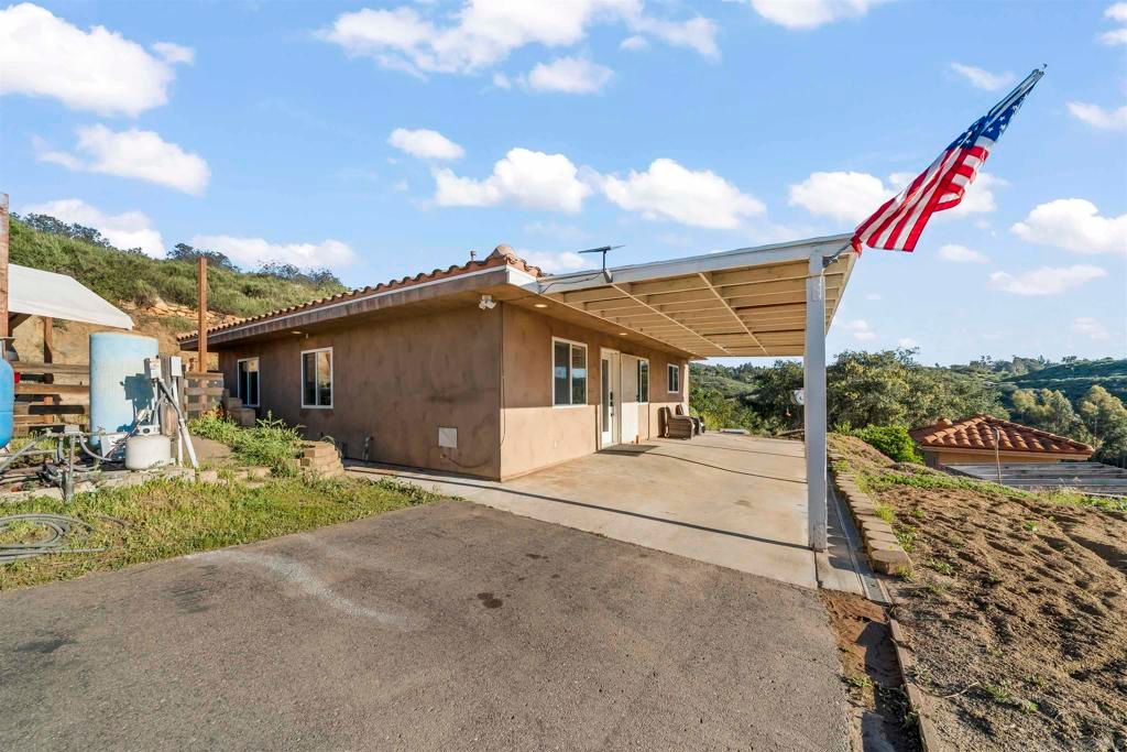 Image 52 of property listing at 16951 Old Coach Rd, Poway, CA 92064