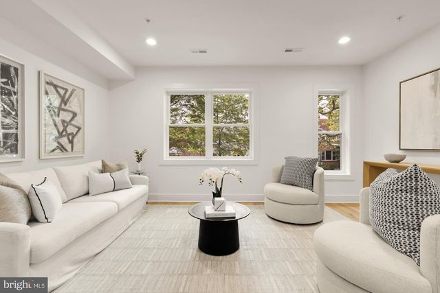 1325 ORREN ST NE #D, Washington, DC 20002