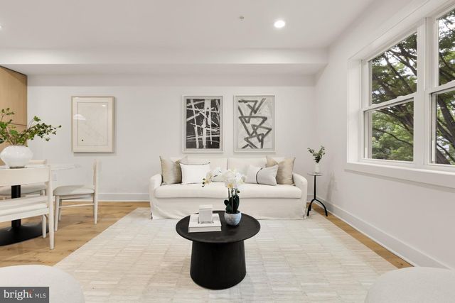 1325 ORREN ST NE #D, Washington, DC 20002