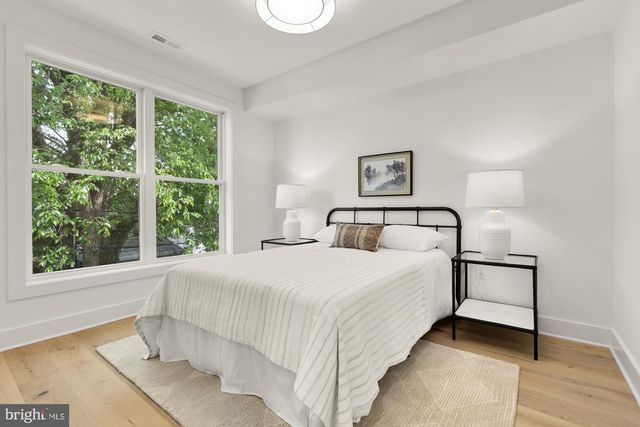 1325 ORREN ST NE #D, Washington, DC 20002